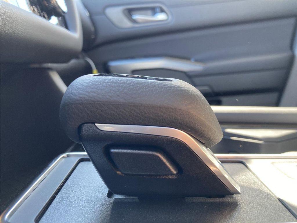 new 2025 Nissan Pathfinder car, priced at $36,218