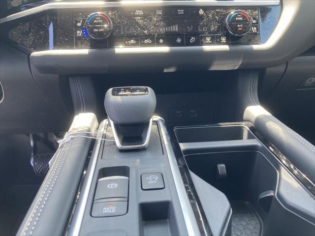 new 2025 Nissan Pathfinder car, priced at $49,326