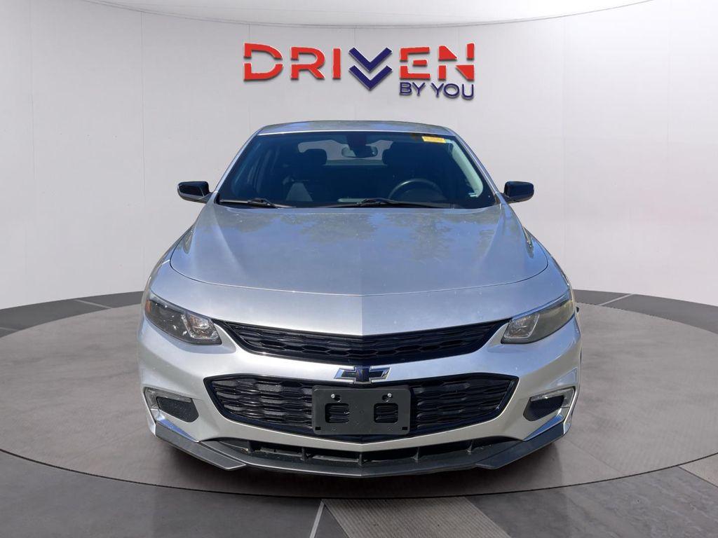 used 2018 Chevrolet Malibu car, priced at $12,204