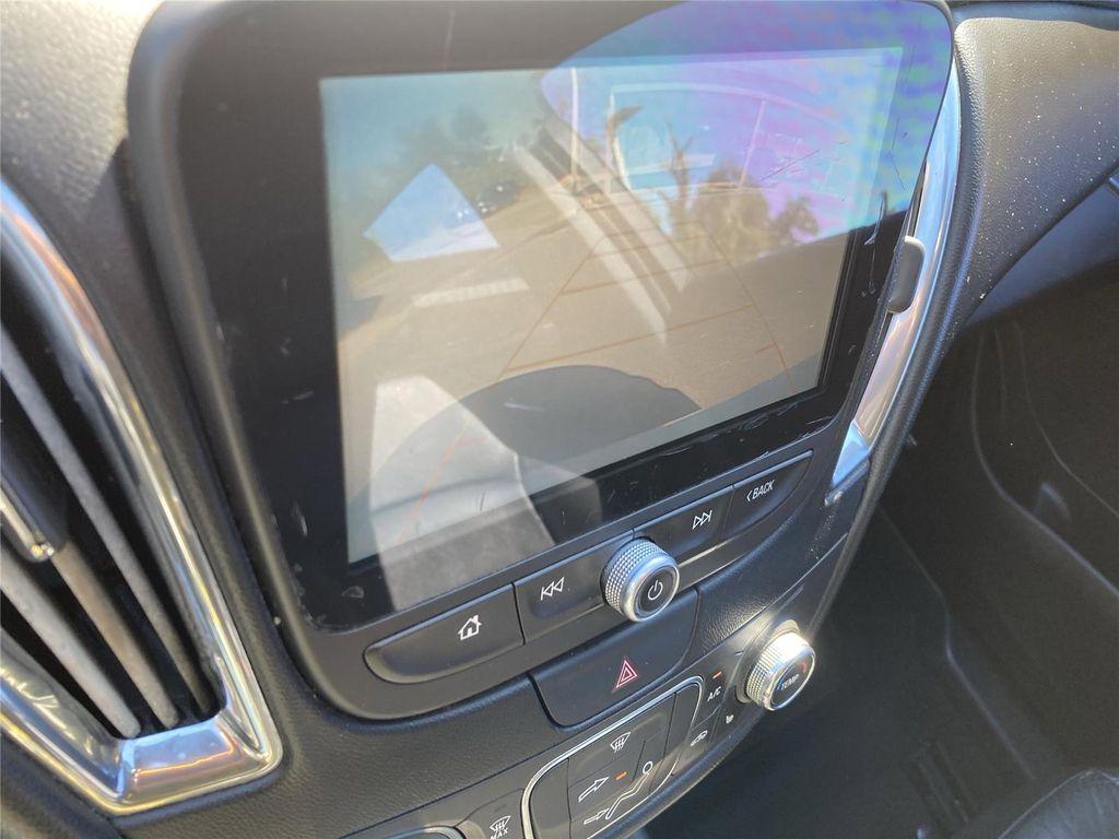 used 2018 Chevrolet Malibu car, priced at $12,204