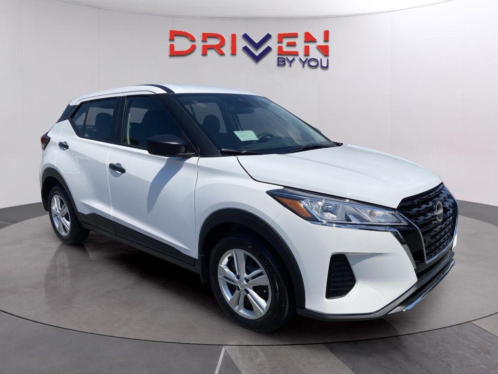 new 2025 Nissan Kicks car, priced at $22,040