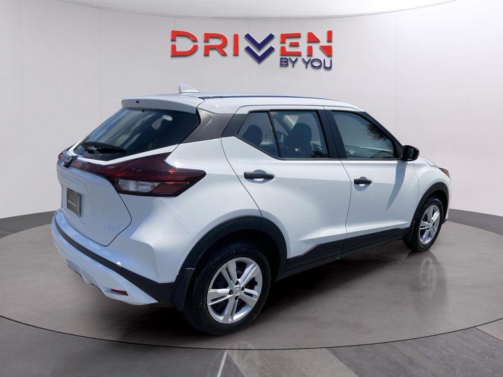 new 2025 Nissan Kicks car, priced at $22,040