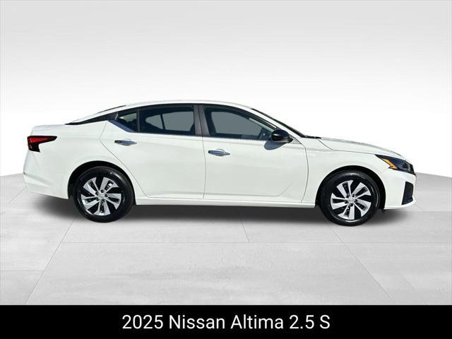 new 2025 Nissan Altima car, priced at $26,552