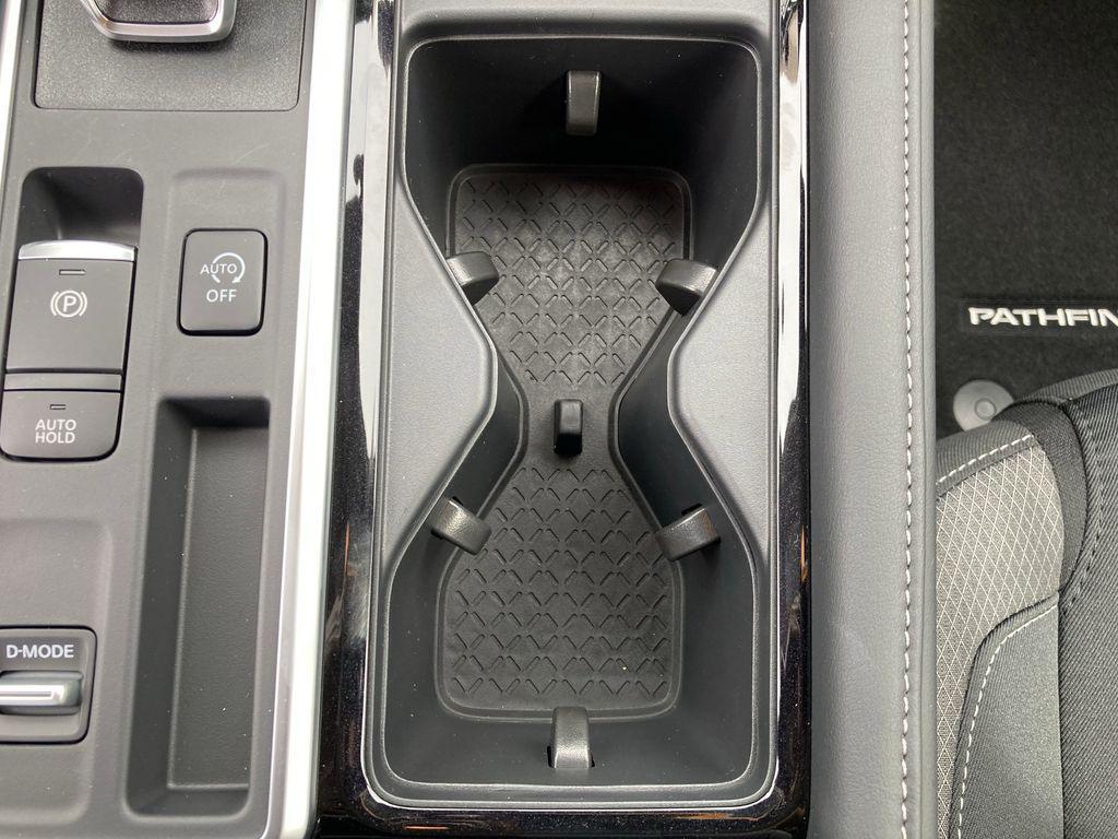 new 2025 Nissan Pathfinder car, priced at $39,697