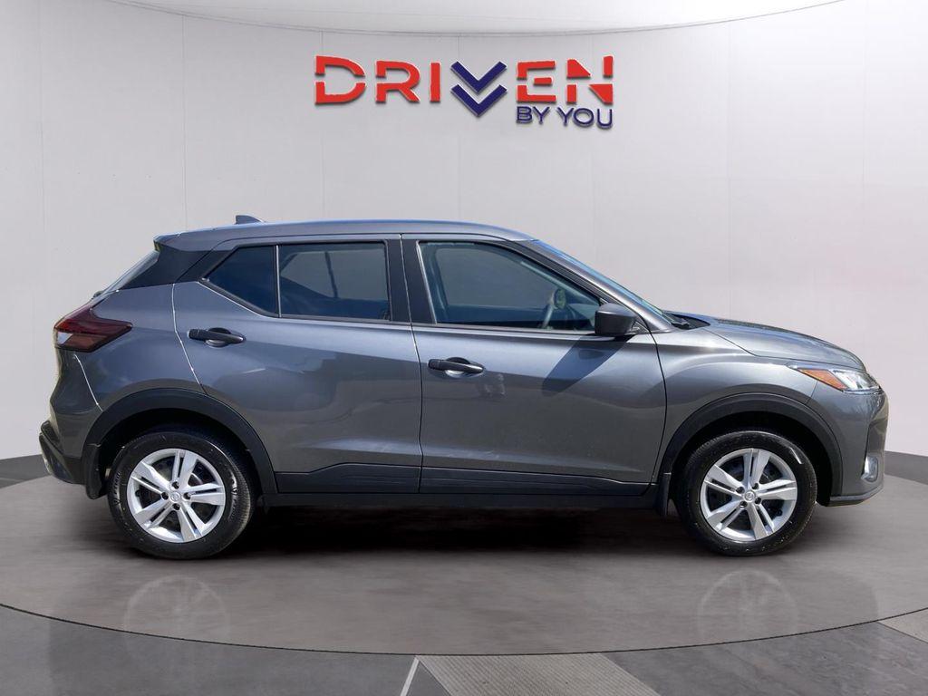new 2025 Nissan Kicks car, priced at $22,040