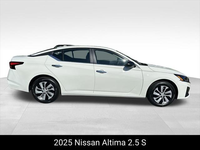 new 2025 Nissan Altima car, priced at $26,552