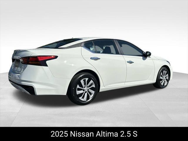 new 2025 Nissan Altima car, priced at $26,552