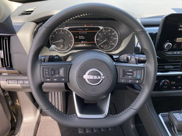 new 2025 Nissan Pathfinder car, priced at $40,957