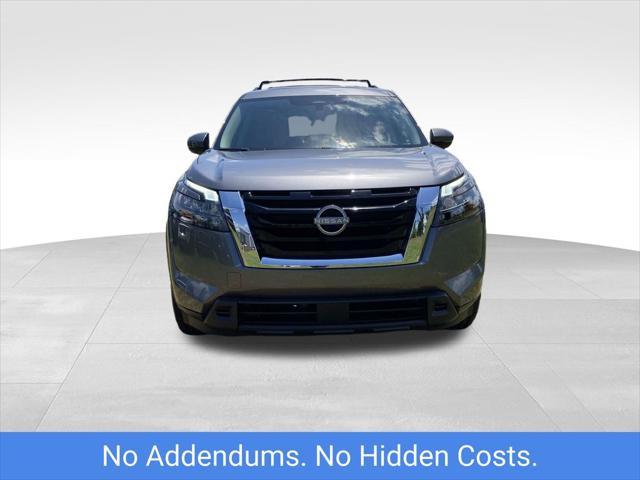 new 2025 Nissan Pathfinder car, priced at $40,957