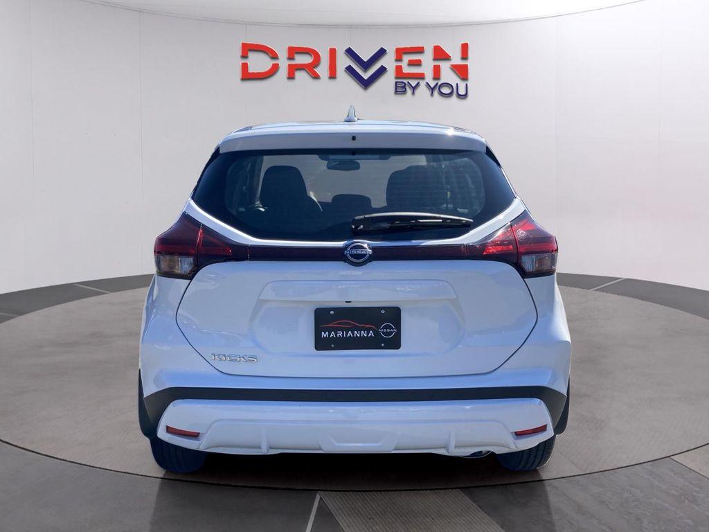 new 2025 Nissan Kicks car, priced at $22,040
