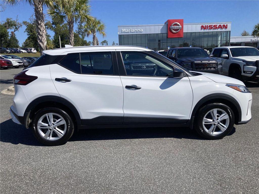 new 2025 Nissan Kicks car, priced at $22,040