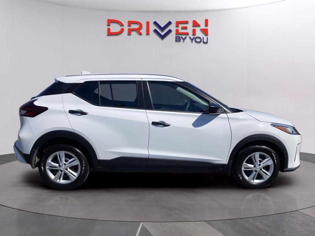 new 2025 Nissan Kicks car, priced at $22,040