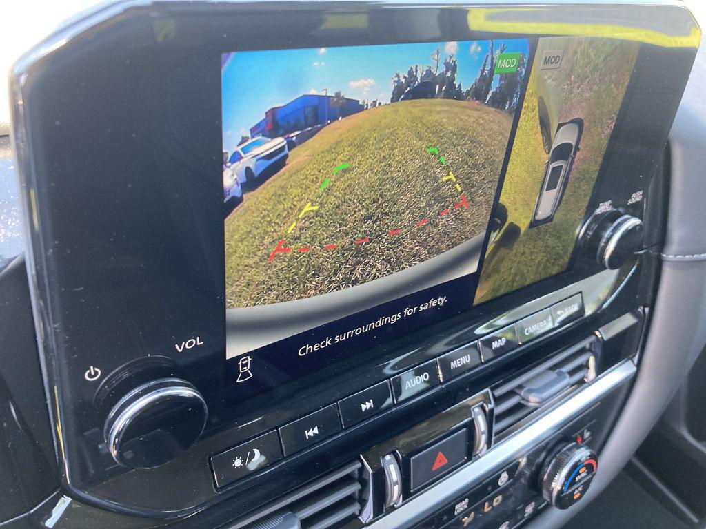 new 2025 Nissan Pathfinder car, priced at $40,721