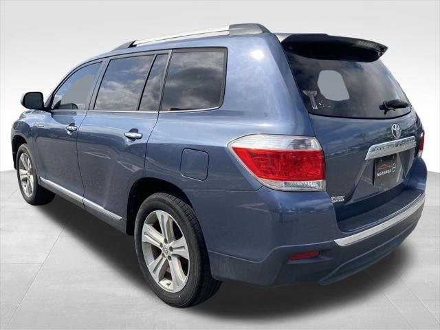 used 2011 Toyota Highlander car, priced at $8,999