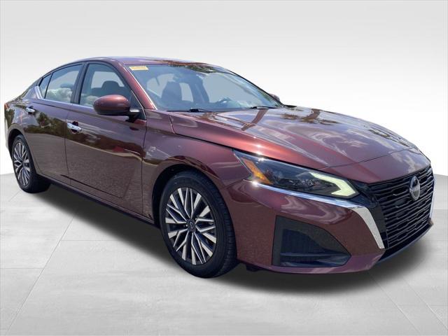 used 2023 Nissan Altima car, priced at $19,999