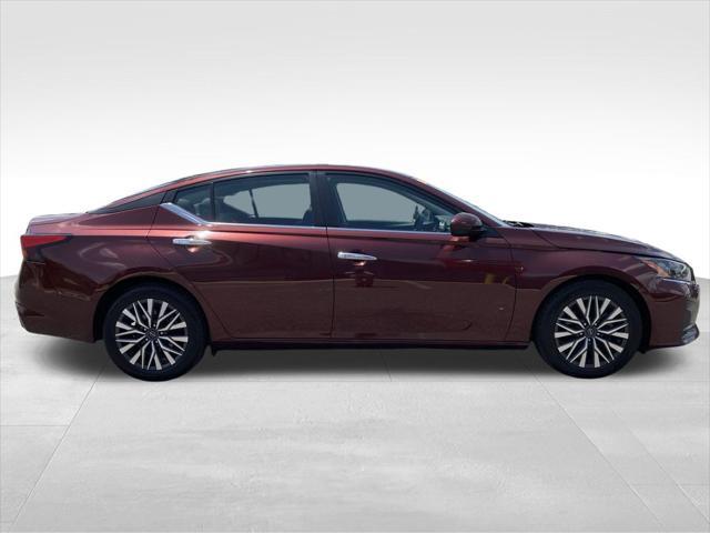 used 2023 Nissan Altima car, priced at $19,999