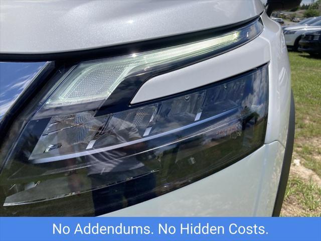 new 2025 Nissan Pathfinder car, priced at $48,326