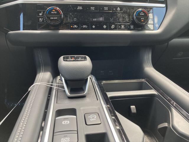 new 2025 Nissan Pathfinder car, priced at $48,433