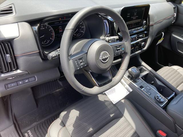 new 2025 Nissan Pathfinder car, priced at $43,478