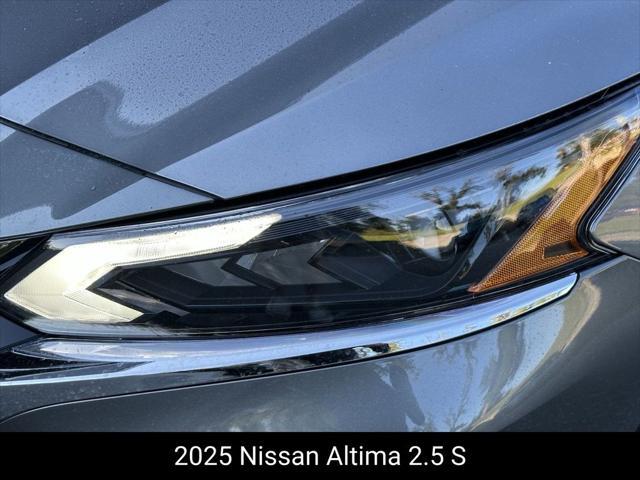 new 2025 Nissan Altima car, priced at $26,552