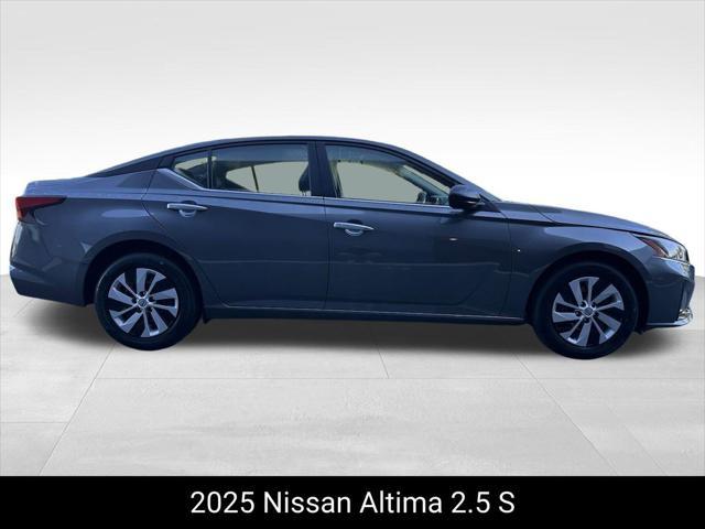 new 2025 Nissan Altima car, priced at $26,552