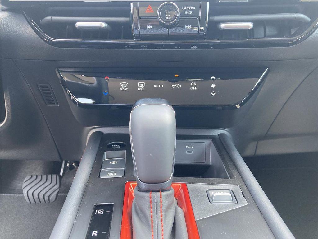 new 2025 Nissan Kicks car, priced at $26,524