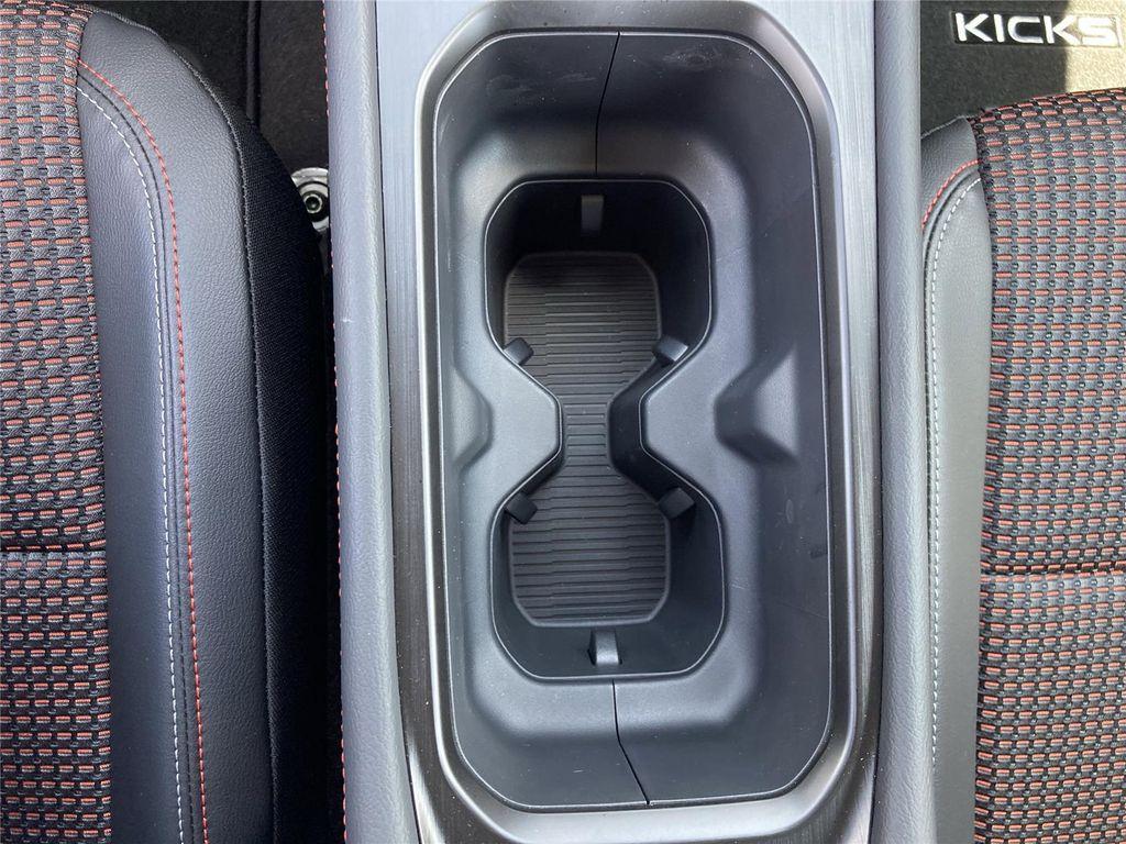 new 2025 Nissan Kicks car, priced at $26,524