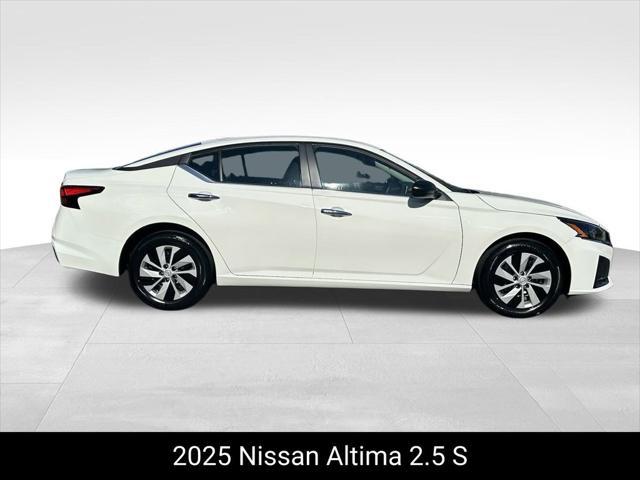 new 2025 Nissan Altima car, priced at $26,552