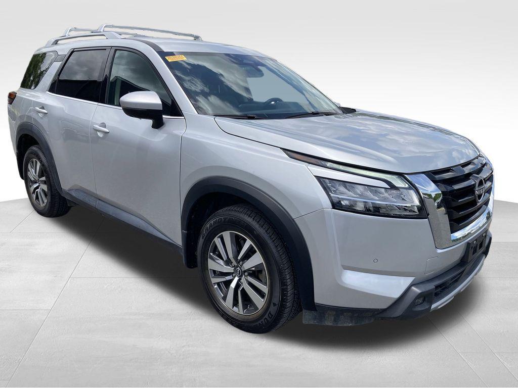 used 2023 Nissan Pathfinder car, priced at $28,899