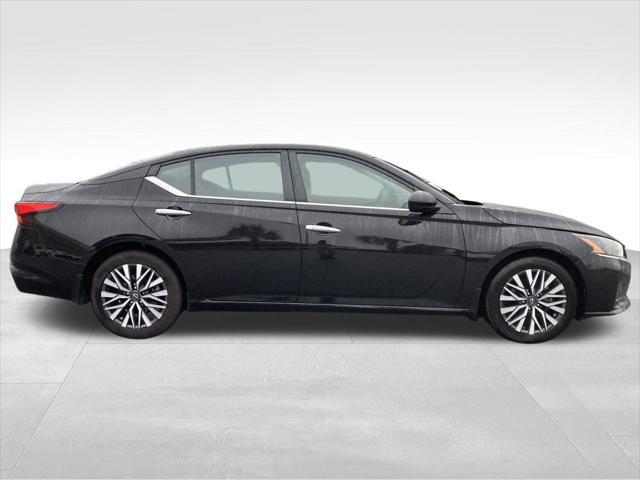 used 2023 Nissan Altima car, priced at $22,470