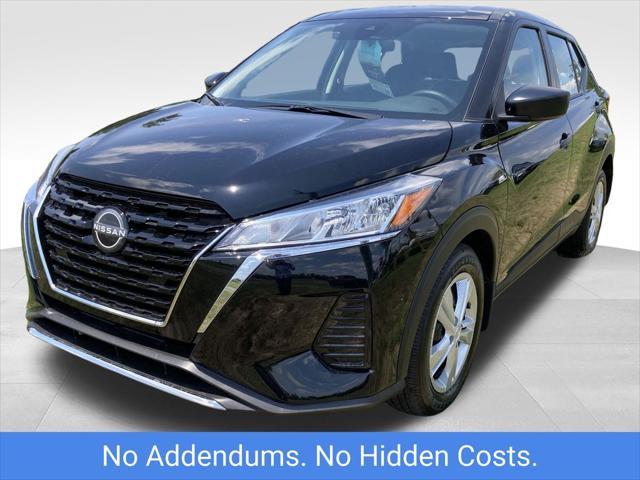 new 2025 Nissan Kicks car, priced at $22,956