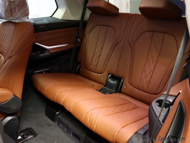 new 2026 BMW X7 car, priced at $100,475