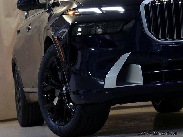 new 2026 BMW X7 car, priced at $100,475