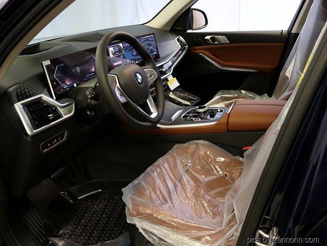 new 2026 BMW X7 car, priced at $100,475