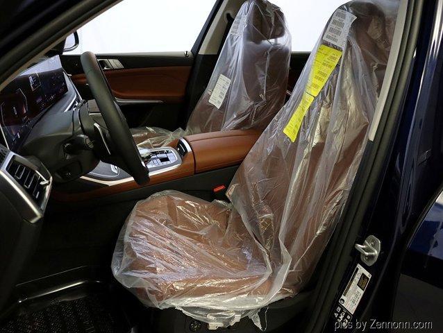 new 2026 BMW X7 car, priced at $100,475