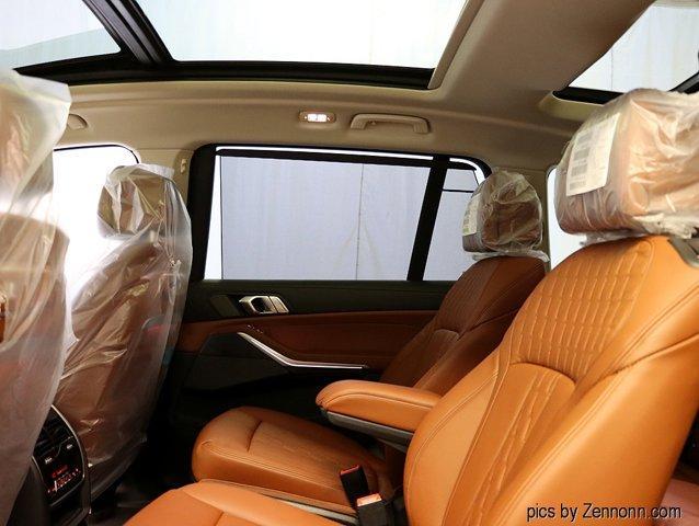 new 2026 BMW X7 car, priced at $100,475