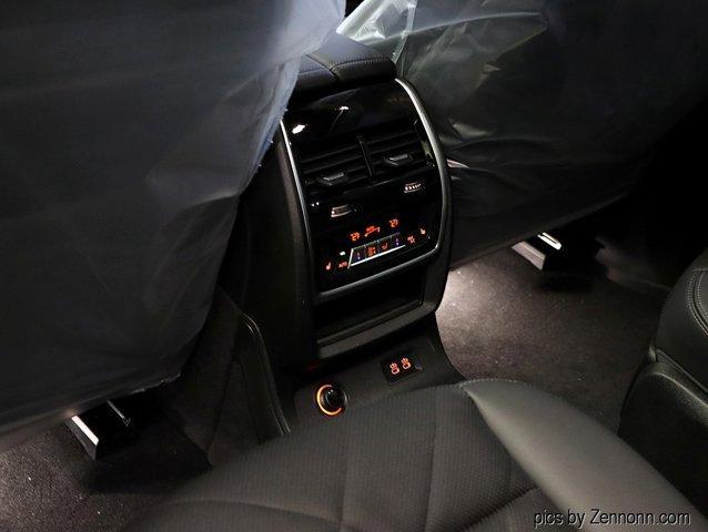 new 2026 BMW X7 car, priced at $96,225