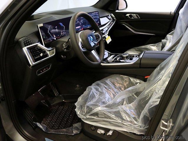 new 2026 BMW X7 car, priced at $96,225
