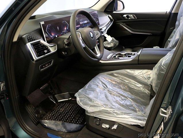 new 2025 BMW X7 car, priced at $89,825