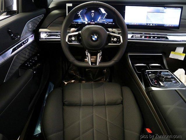 new 2025 BMW 760 car, priced at $135,525