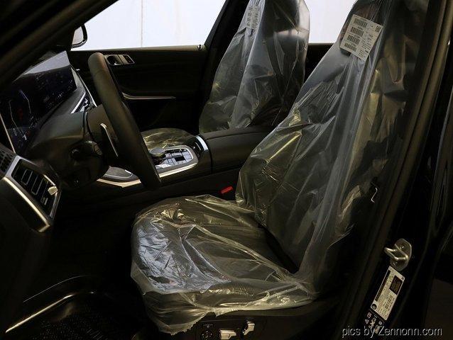 new 2026 BMW X7 car, priced at $96,225