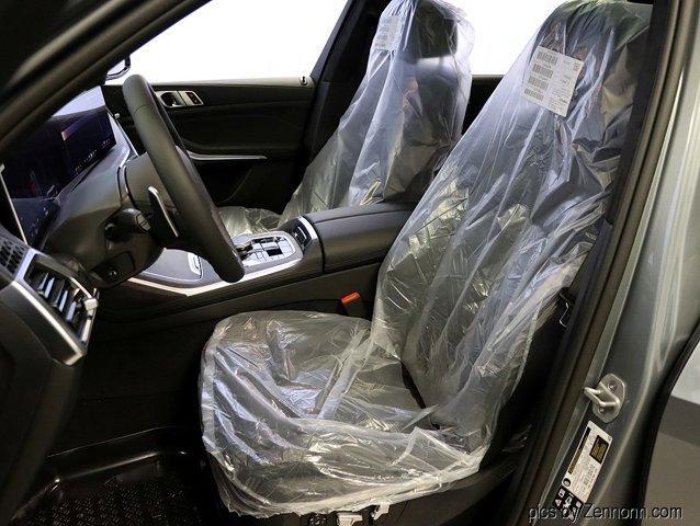 new 2026 BMW X7 car, priced at $97,875