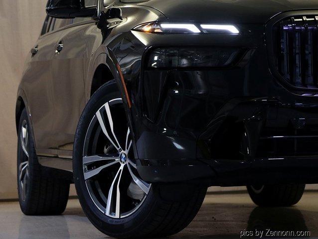 new 2026 BMW X7 car, priced at $122,725