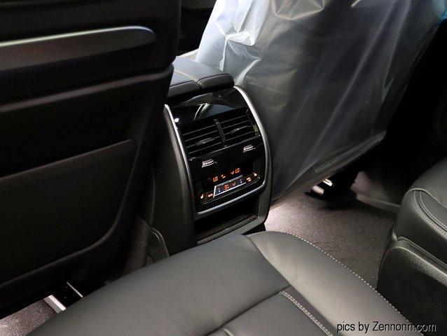 new 2026 BMW X7 car, priced at $122,725