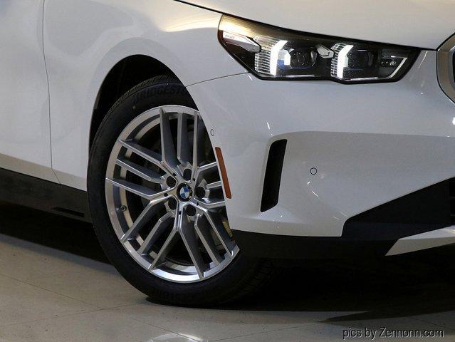 new 2024 BMW 540 car, priced at $70,295