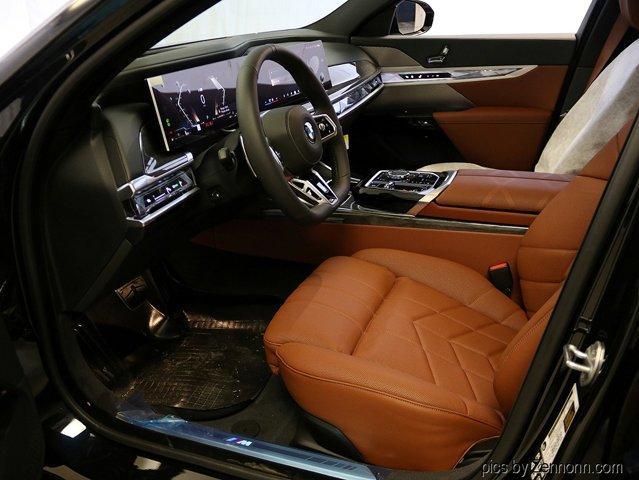 new 2025 BMW 760 car, priced at $132,475