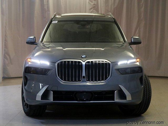 new 2025 BMW X7 car, priced at $89,025