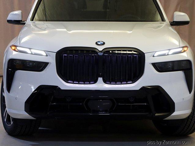 new 2025 BMW X7 car, priced at $97,475