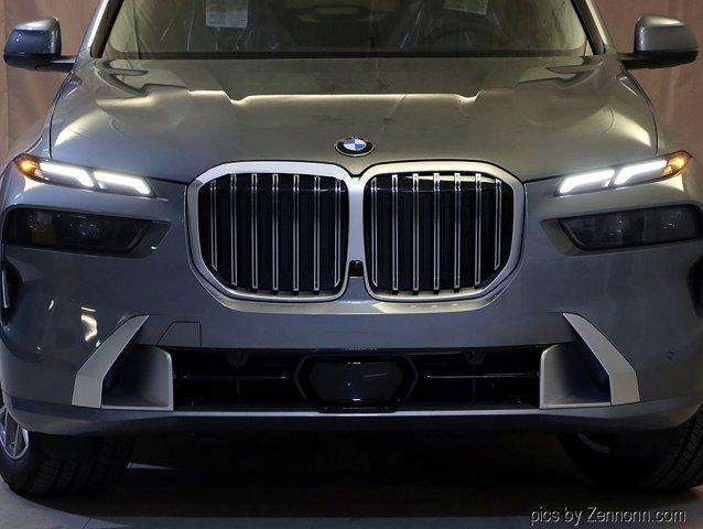 new 2025 BMW X7 car, priced at $91,075
