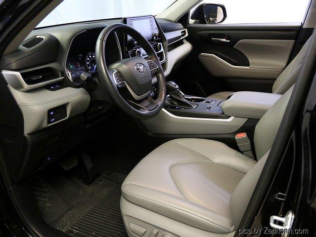 used 2022 Toyota Highlander Hybrid car, priced at $39,788